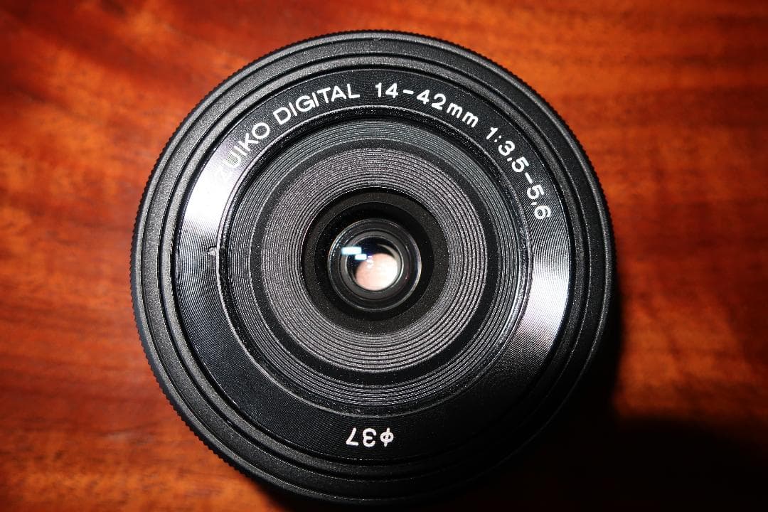 OLYMPUS PEN E-P7 ダブルズームレンズキット　ほぼ新品＋付属品多数