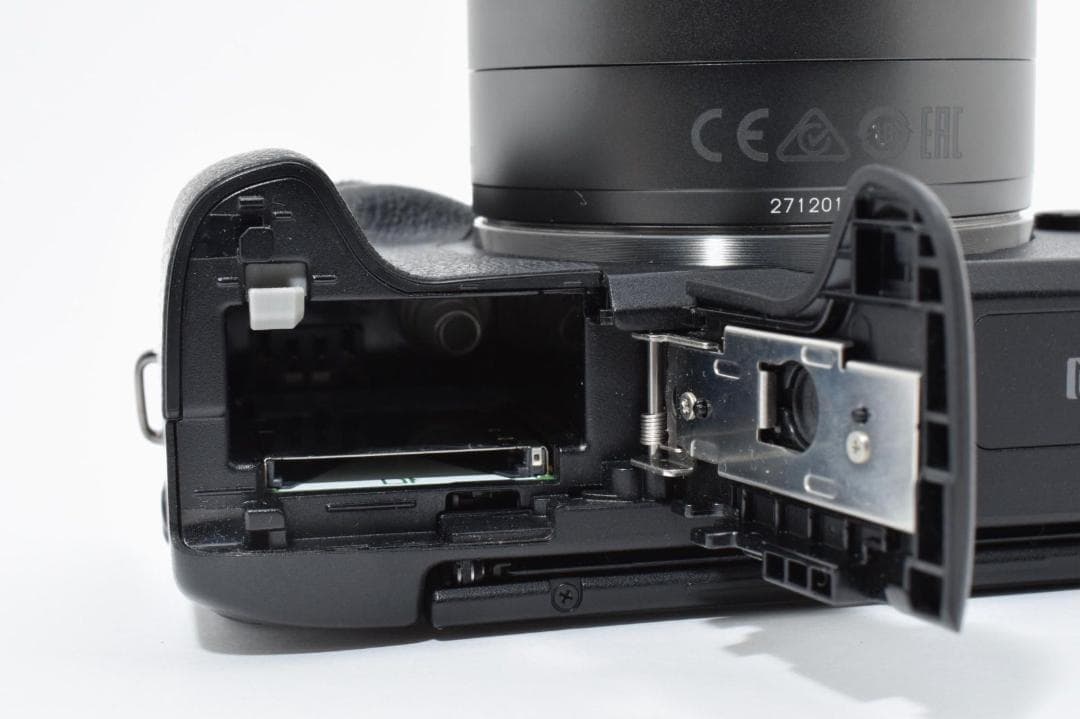 美品 キヤノン Canon EOS M3 EF-M 15-45mm IS STM