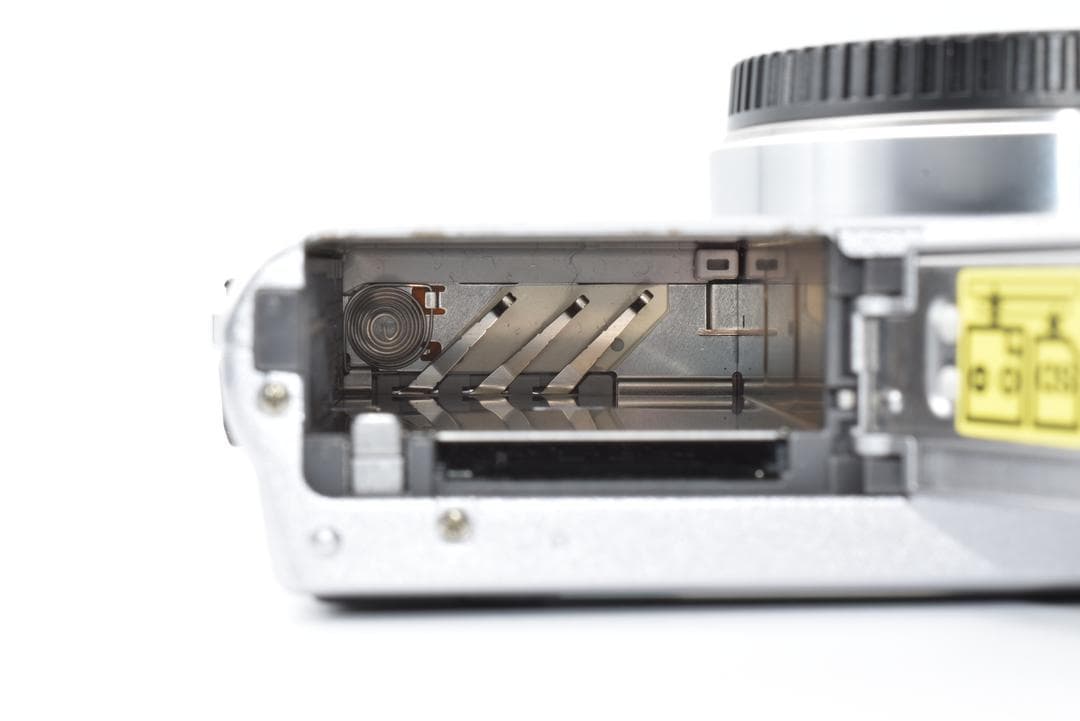 【バッテリーx2付】OLYMPUS PEN E-PM1 シルバー ボディ