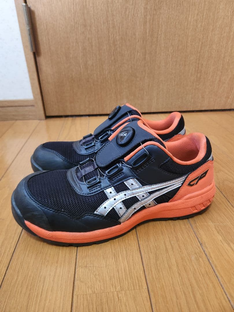 ASICSウィンジョブ 安全靴 BOA黒/オレンジ/ファントムシルバー