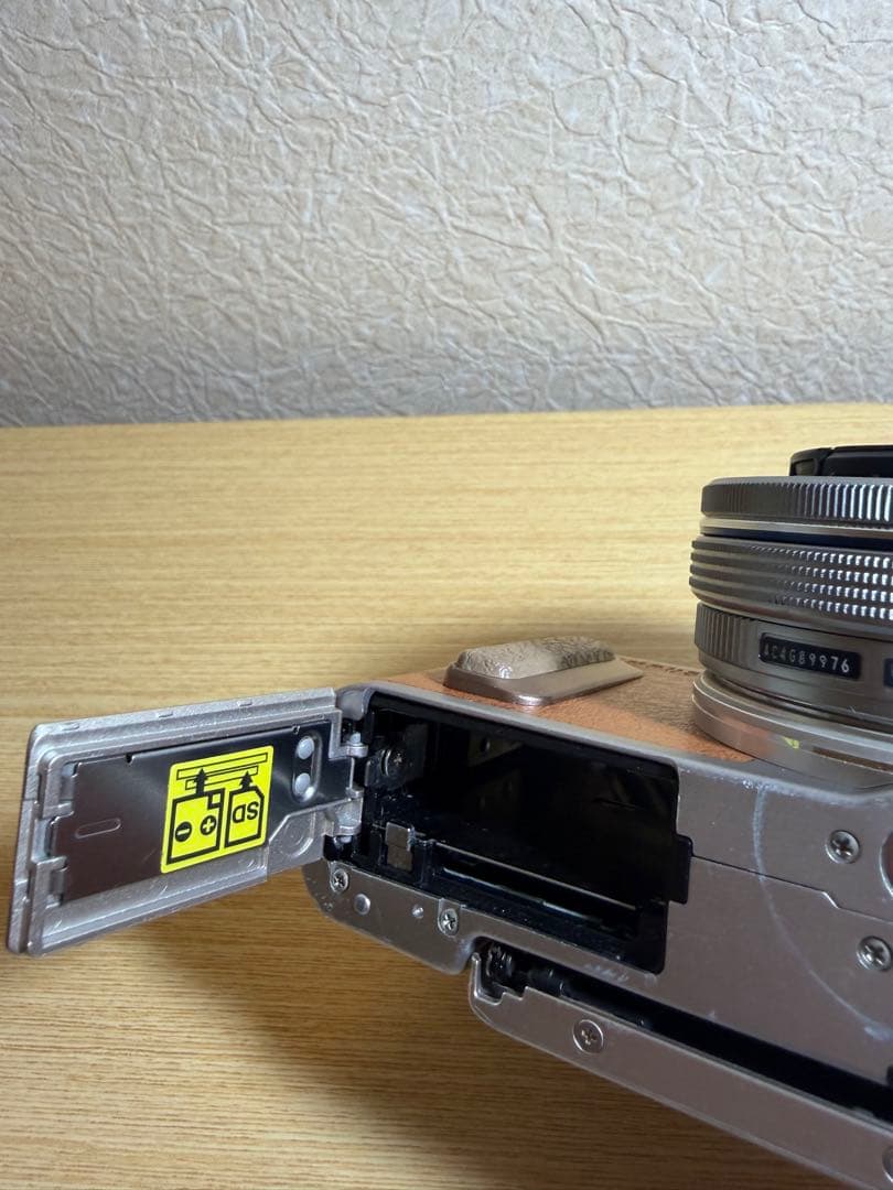 OLYMPUS E-PL8 ミラーレス一眼カメラ