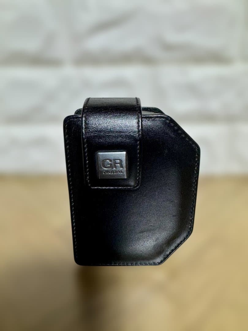 【極美品・ショット数645回】RICOH GR DIGITAL II ＋GV-2