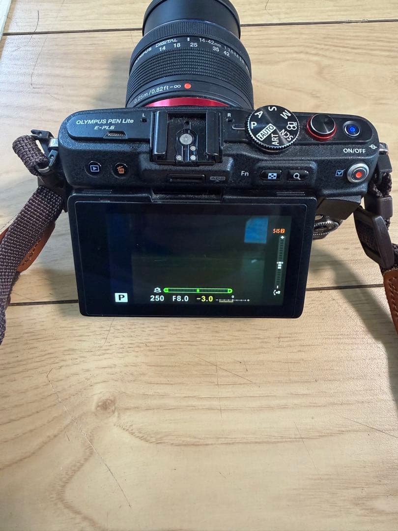 s*n様 訳あり品OLYMPUS PEN Lite E-PL6ミラーレス一眼カメ