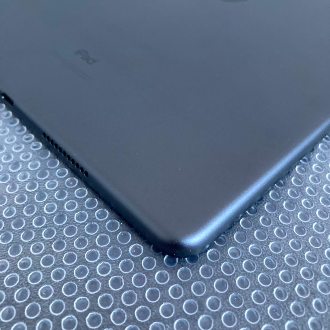 927 外観美品☆電池最良好☆iPad Air3 64GB SIMフリー☆