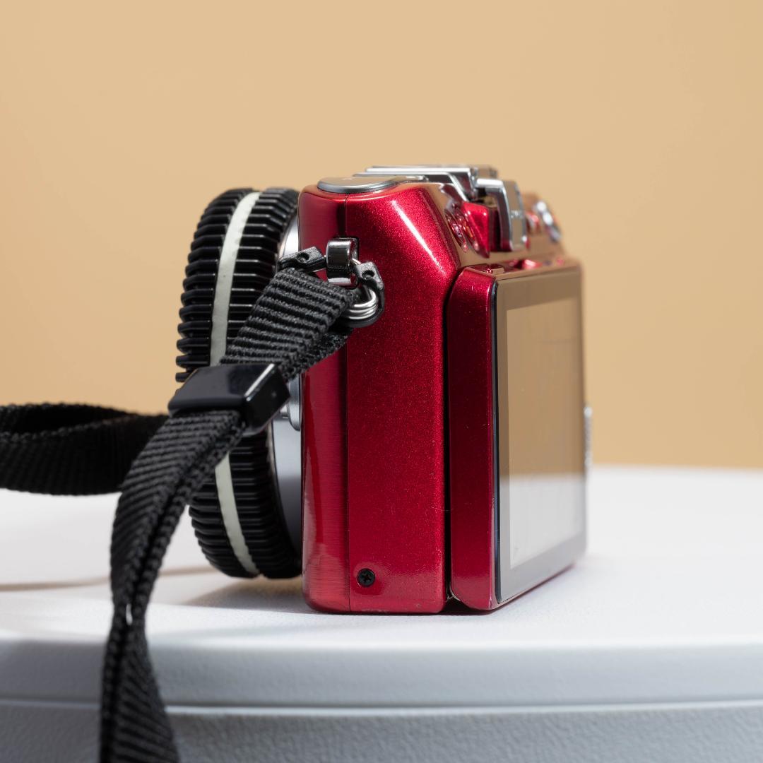 【写ルンです感覚のコンデジ】OLYMPUS PEN E-PL3 32mm
