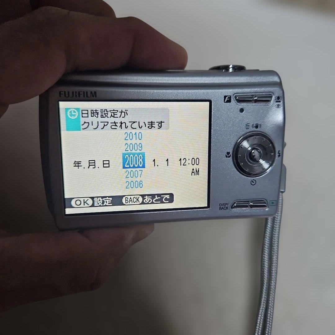 FUJIFILM FINEPIX F100fdデジカメ