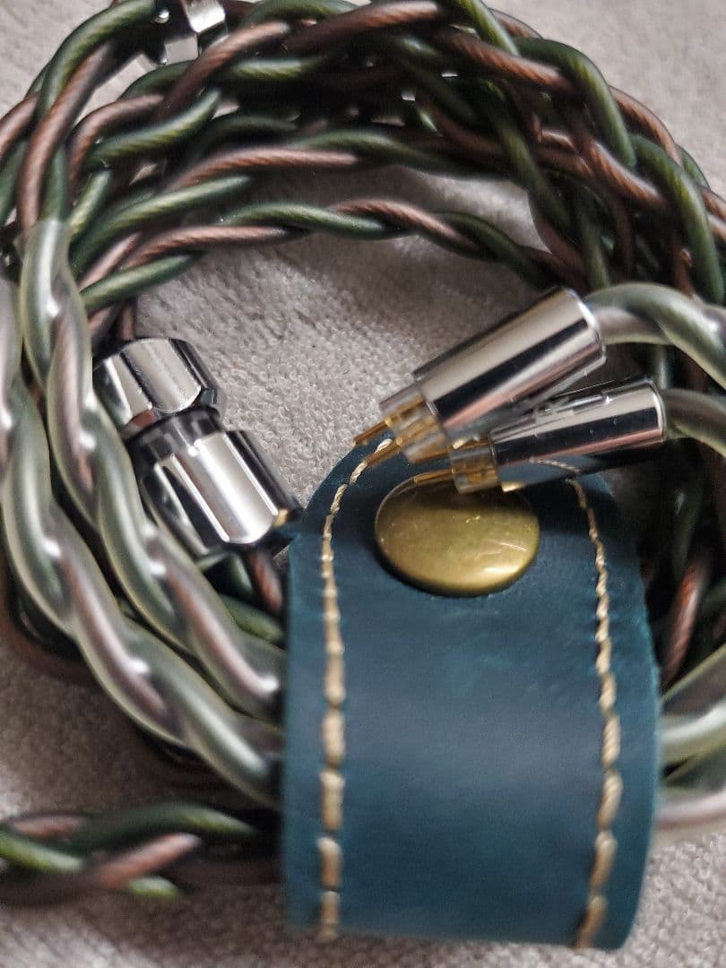 イヤホン YONGSE Sirius (2pin/4.4mm)