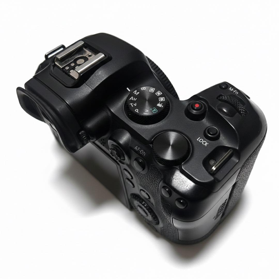 Q*n様 早い者勝ち！Canon EOS R6 ボディ　キャノン