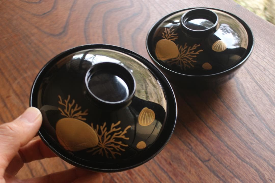 時代逸品！端正な黒漆に優美な貝尽くし蒔絵の映えるお椀2点（検輪島塗蒔絵椀吸い物椀