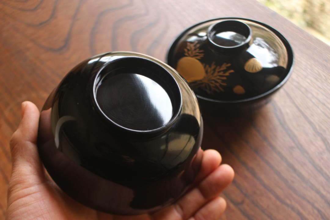 時代逸品！端正な黒漆に優美な貝尽くし蒔絵の映えるお椀2点（検輪島塗蒔絵椀吸い物椀