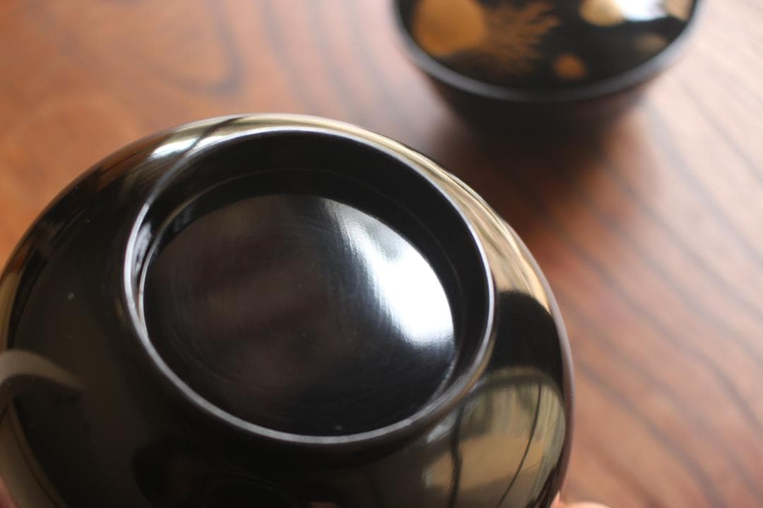 時代逸品！端正な黒漆に優美な貝尽くし蒔絵の映えるお椀2点（検輪島塗蒔絵椀吸い物椀