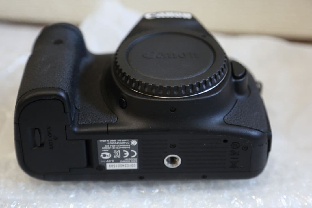Canon EOS 6D デジタル一眼レフカメラボデイ ☆美品