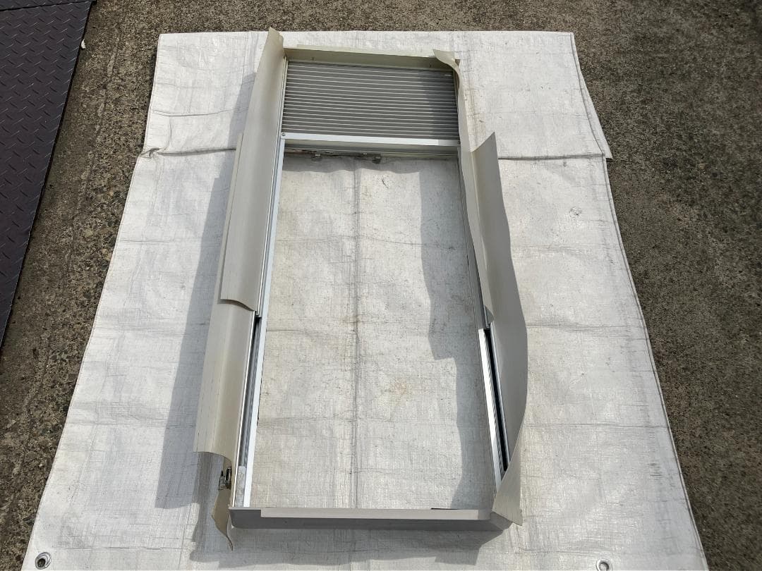 愛知岐阜/送料込★小泉成器　窓設置型エアコン　EWA-1605E8　2021年製