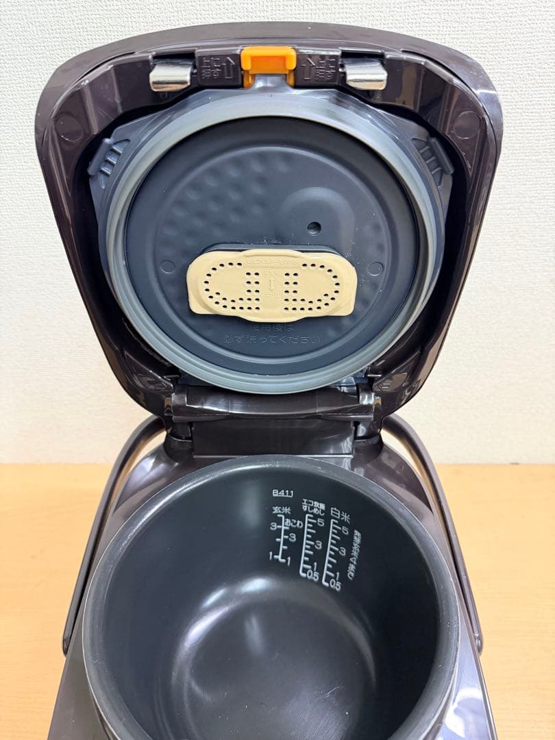 象印 圧力IH炊飯器 NP-ZC10 5.5合炊き 動作品2016年製