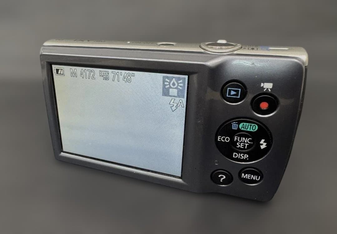【箱・付属品完備】Canon IXY 160 シルバー デジタルカメラ デジカメ