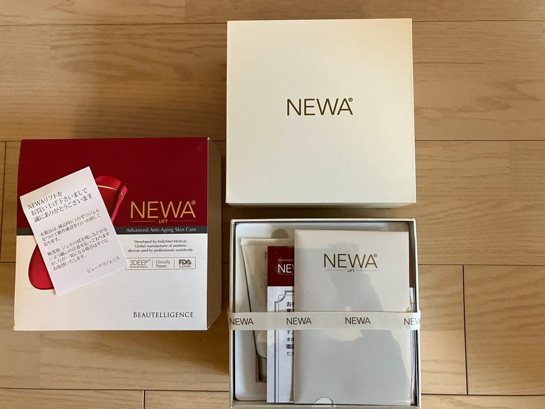 NEWAリフト レッド 未使用品