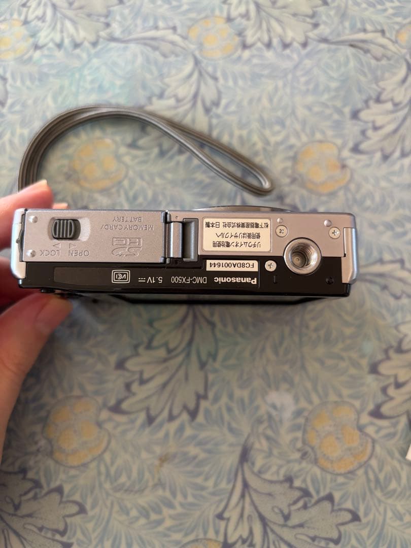 Panasonic LUMIX FX500 シルバー デジカメ　ケース付