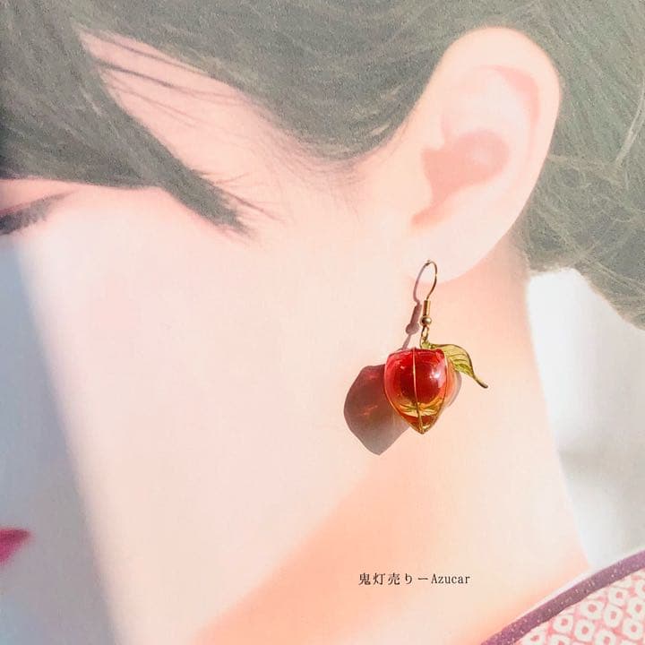 紅オレンジ鬼灯と氷グラデーション鬼灯の和風ピアス　イヤリング　天然石レッドメノウ