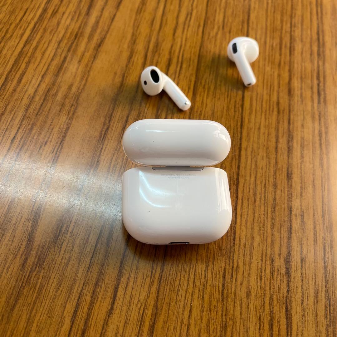 AirPods 4 アクティブノイズキャンセリング搭載モデル ジャンク品