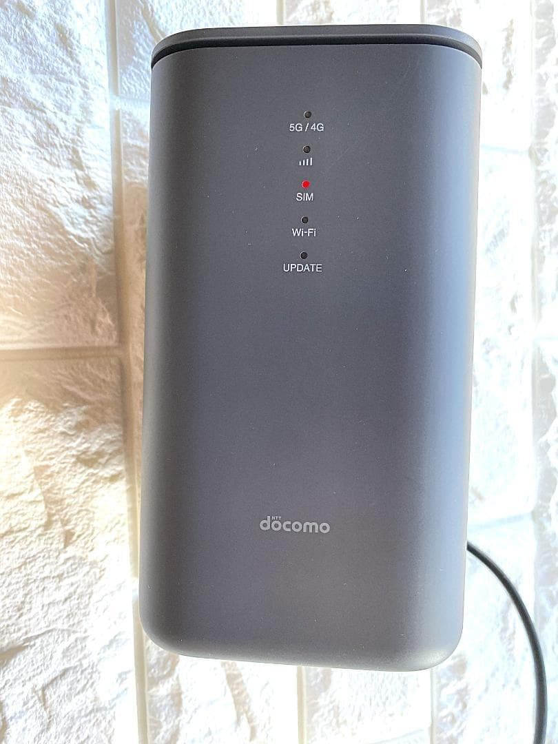 再出品【通電確認済】5G HR02 SIMフリー利用可 残債なし（中古)