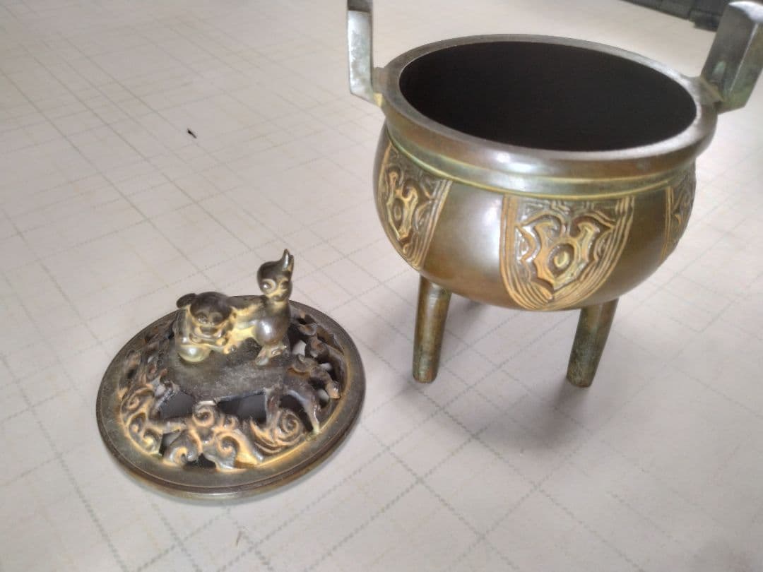 香炉、扇子