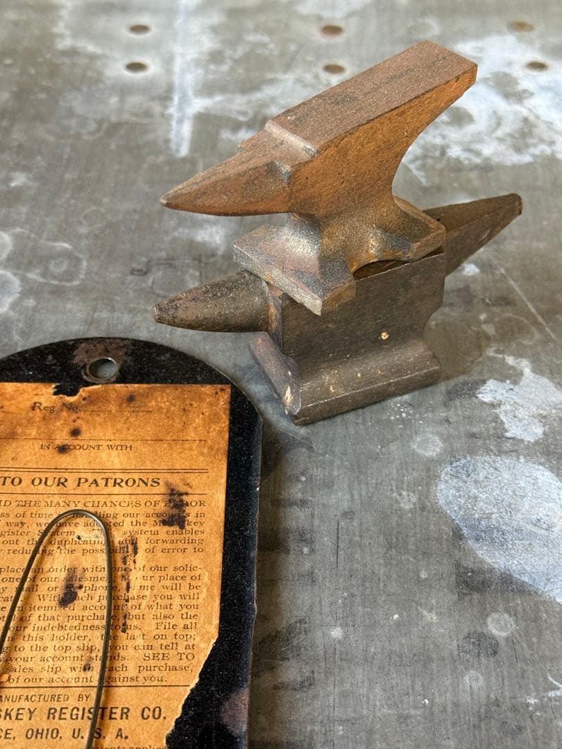 アンティーク雑貨 Miniature Anvil