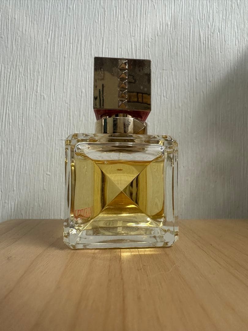 VALENTINO ヴォーチェヴィヴァ
