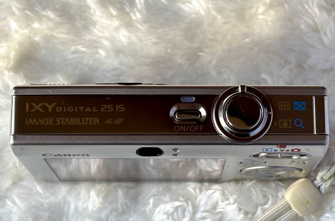 【Canon】美品！IXY DIGITAL 25 IS 10.0メガ コンデジ
