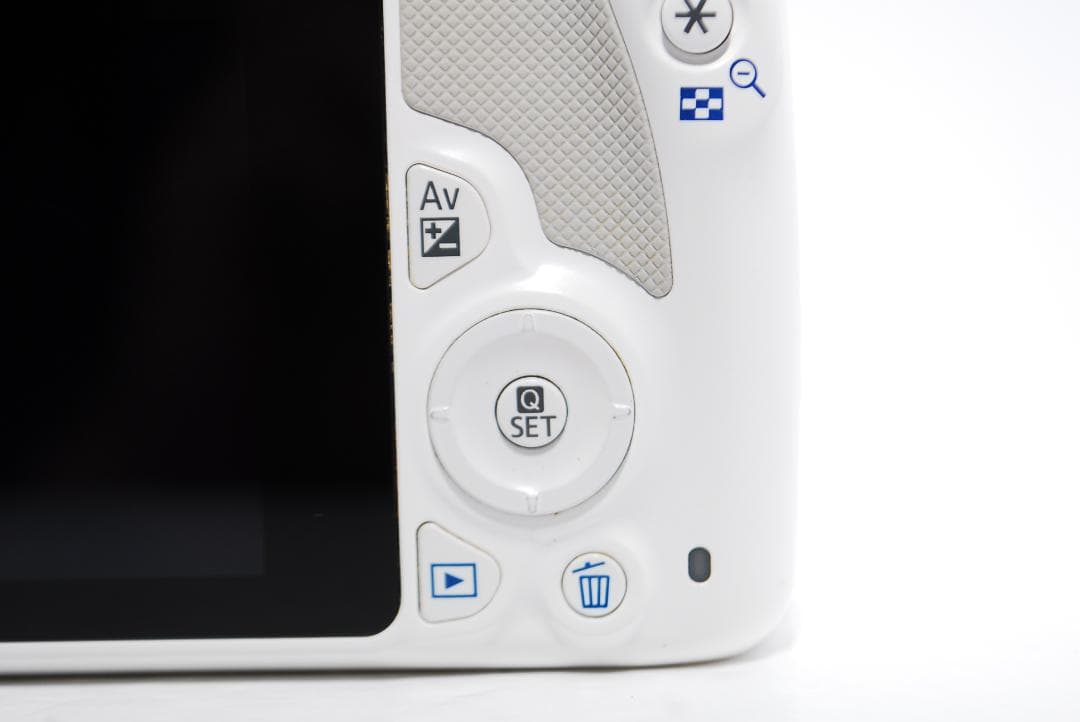 ✨ショット数4272回 良品✨Canon Kiss X7ホワイトレンズセット