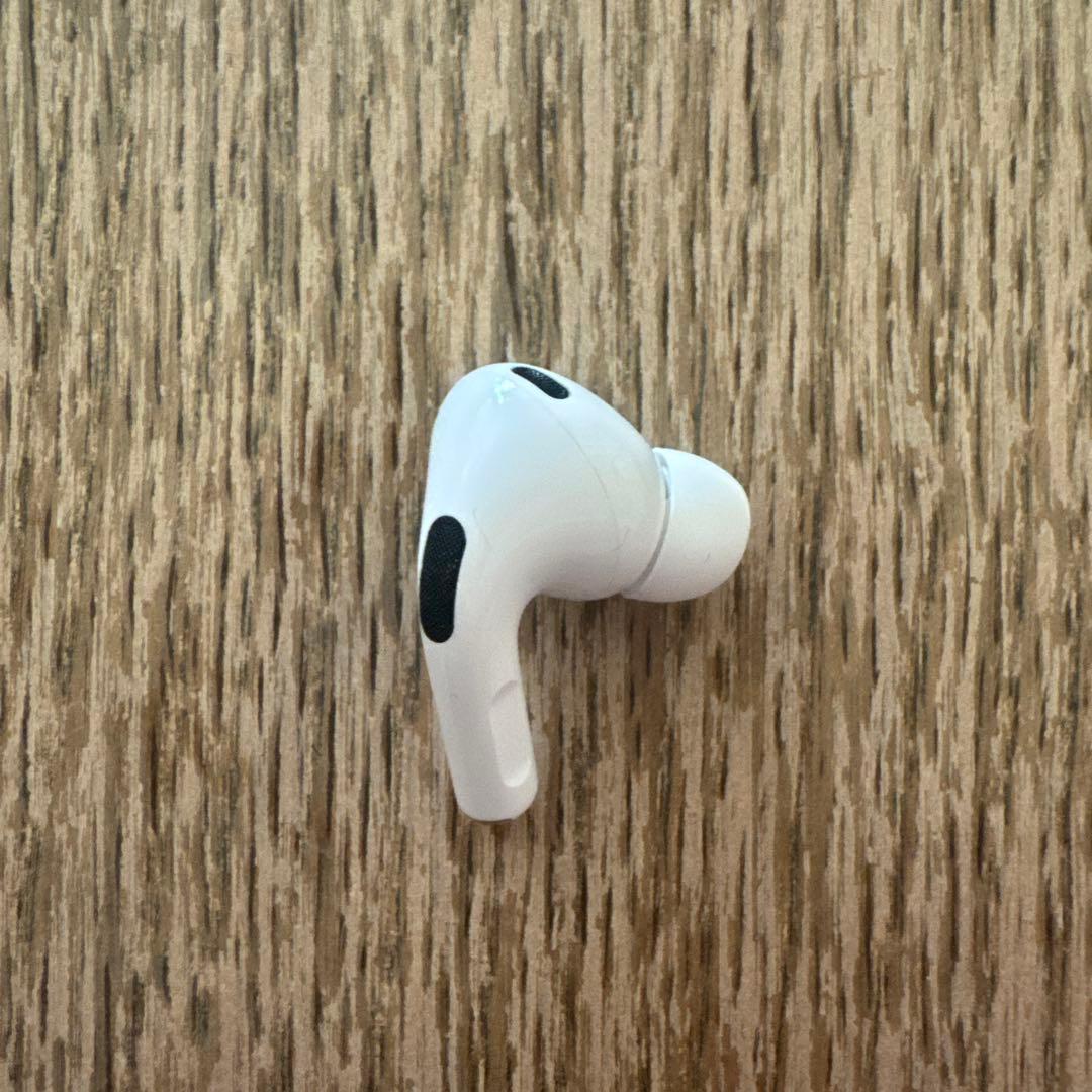 AirPods Pro右耳のみ