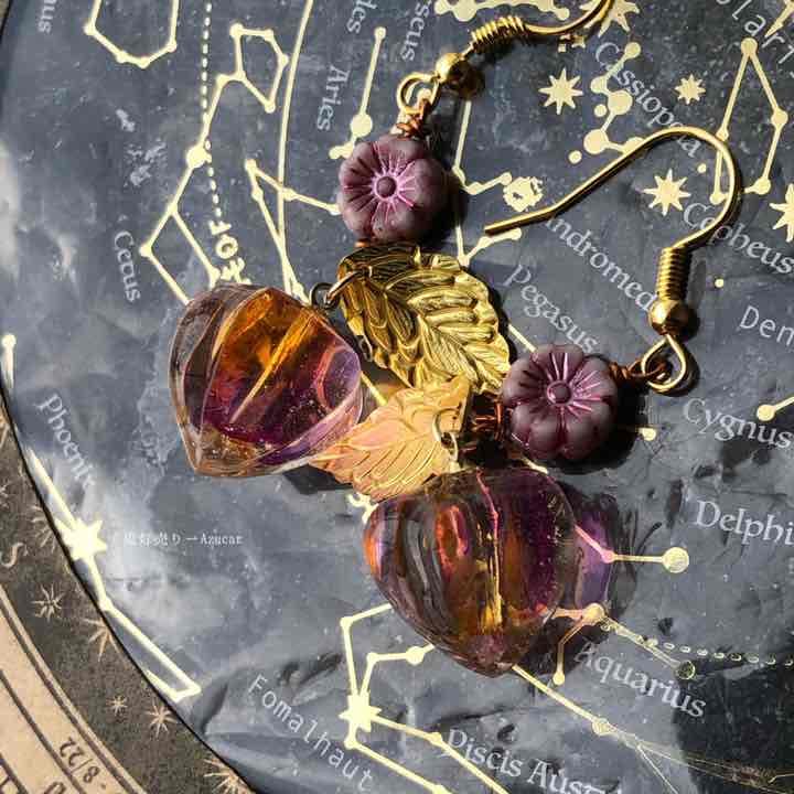 鮮やか桜と鬼灯　レジン鬼灯　和装小物　シンプル　ピアス　イヤリング