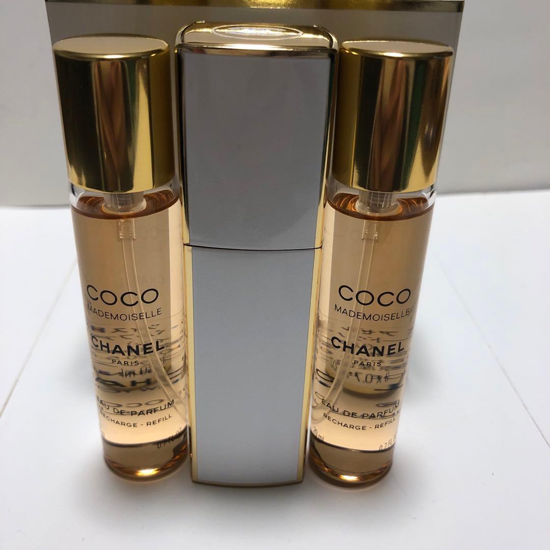 ハル様　CHANELシャネル　ココマドモアゼと色鉛筆