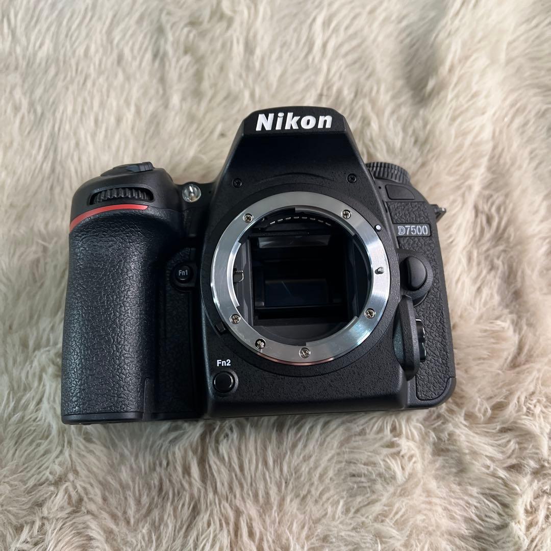 Nikon D7500 18-140VR レンズキット D7500 18-140