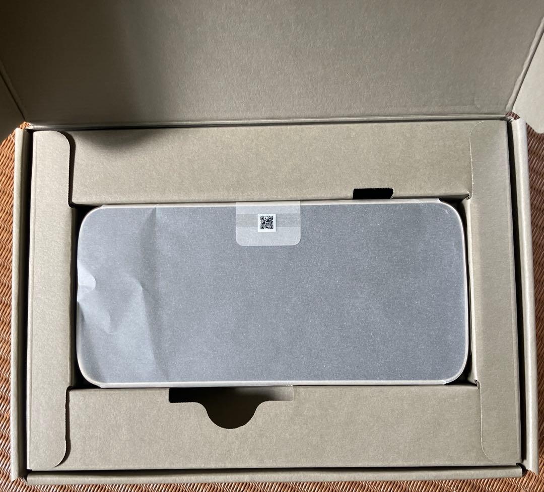 らくらくスマートフォン　Ｆ-53Ｅ 新品　未使用　通電確認のみ 解説本付