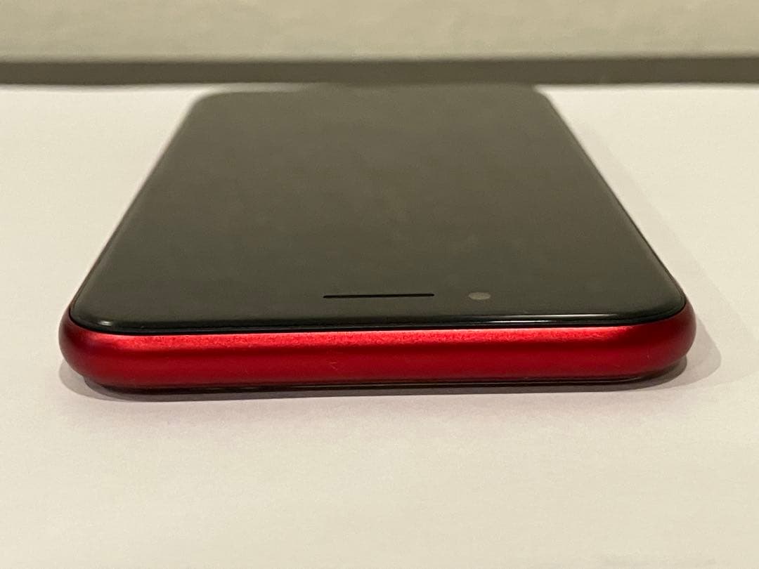 iPhone se3 64GB レッド 赤