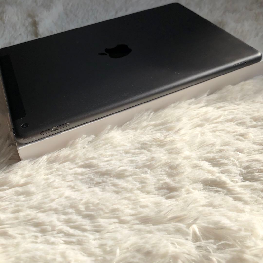【人気端末】iPad 第8世代 32GB cellular【すぐ発送】