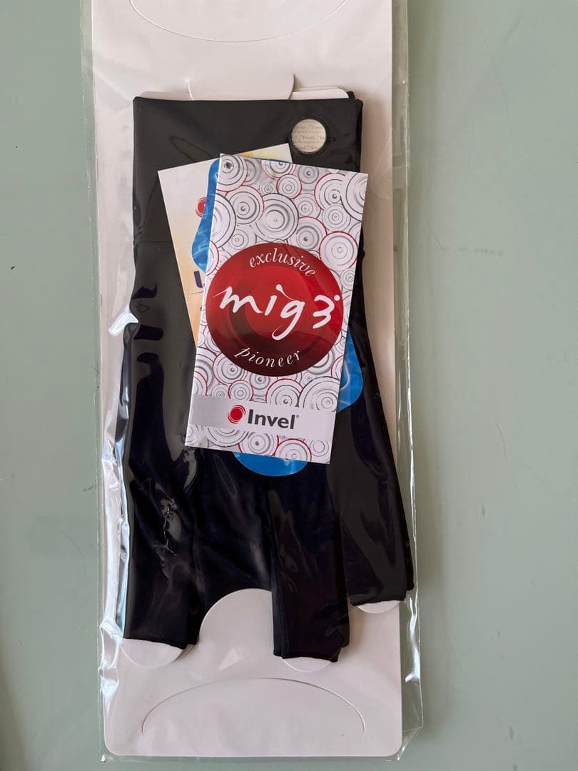 【新品】Invel インヴエル グローブ（5本指タイプ）G/L