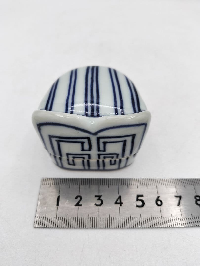 d197 香合 染付 冠 西村徳泉 木箱 茶道具 古物