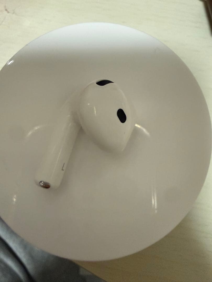 Airpods4 ケース　片耳　左