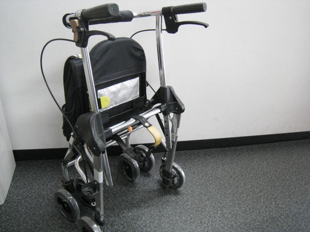 テイコブリトルハイ　HS05H　チェックブラック 幸和製作所 歩行器 ②