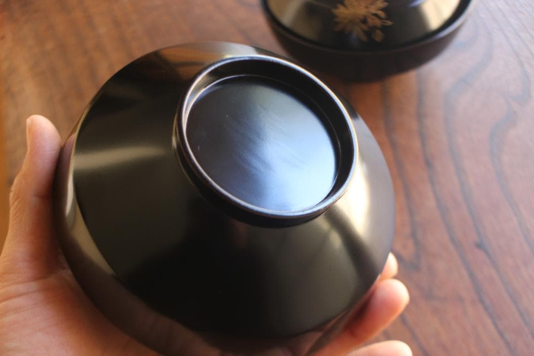 デッドストック！端正な黒漆に極上菊桐蒔絵の映える煮物椀2点（検輪島塗雑煮椀