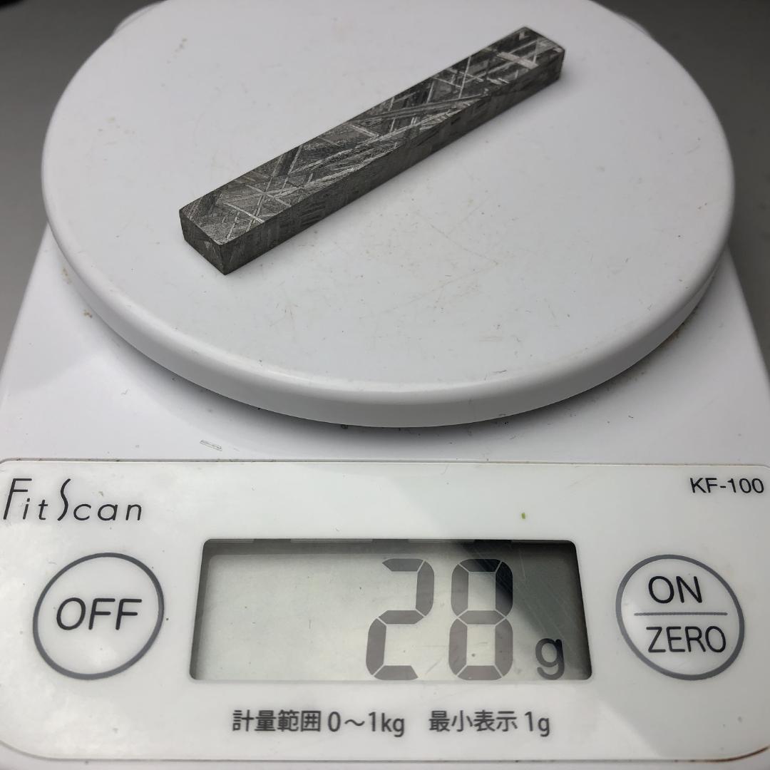 ギベオン隕石 鉄隕石　ロングバー標本 ウィドマンシュテッテン構造 明瞭