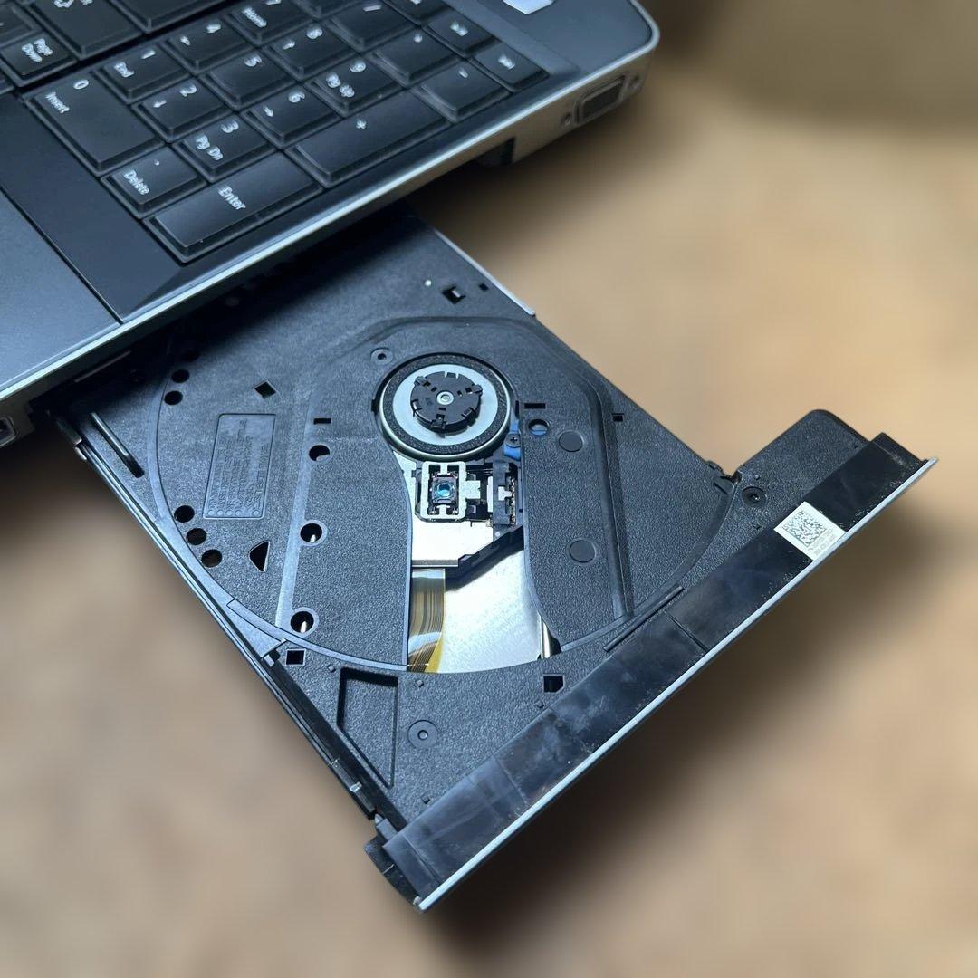 フ*プ様 【売り切り】DELL latitube E5530 ノートパソコン