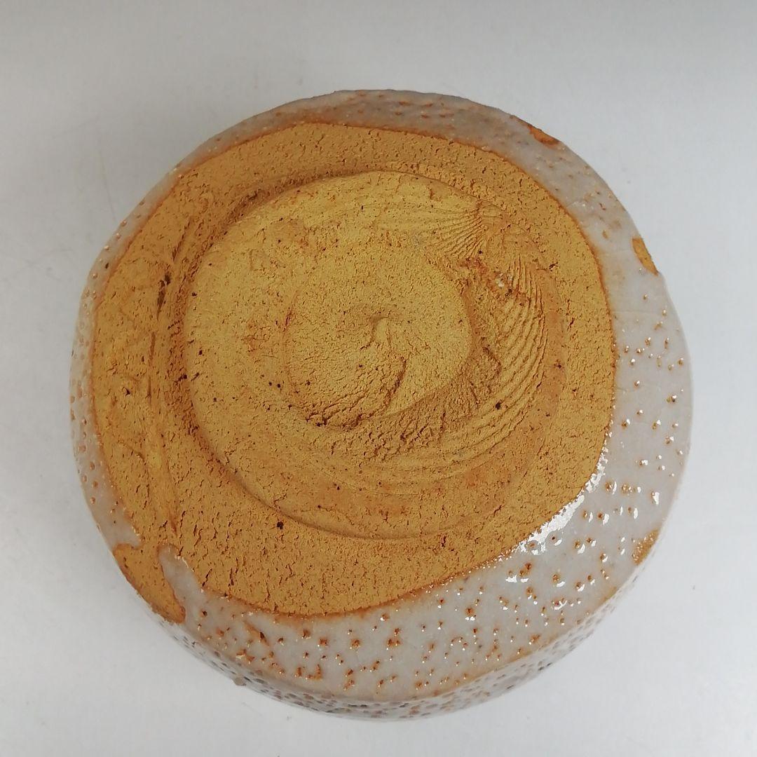 Ｗ４１４　茶碗　『志野　茶碗』『左馬』『岸本謙仁 造』　共箱　抹茶碗　茶道具