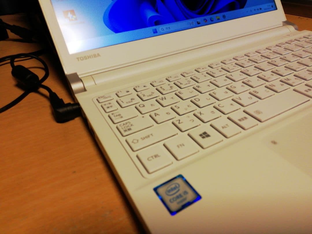 Windowsノート本体 TOSHIBA Dynabook RX73 i5 8GB 1TB Win11