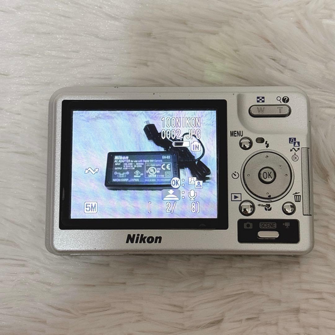Nikon ニコン COOLPIX S2コンデジ