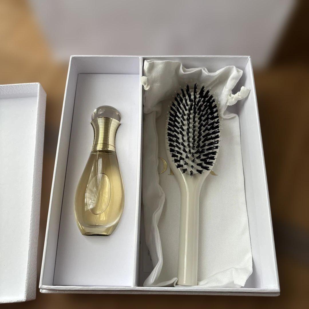 ☆Dior 2025プラチナ会員バースデーギフト ヘアミストブラシセット
