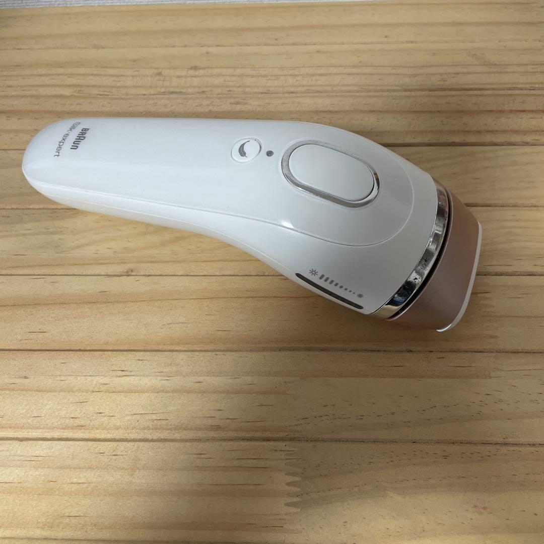BRAUN　Silk expert ブラウン　脱毛器　光脱毛器