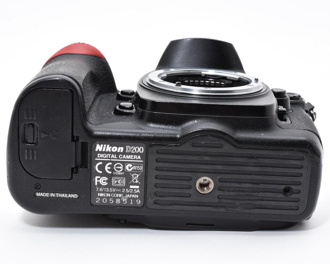 【動作品】Nikon D200 ボディ #D1