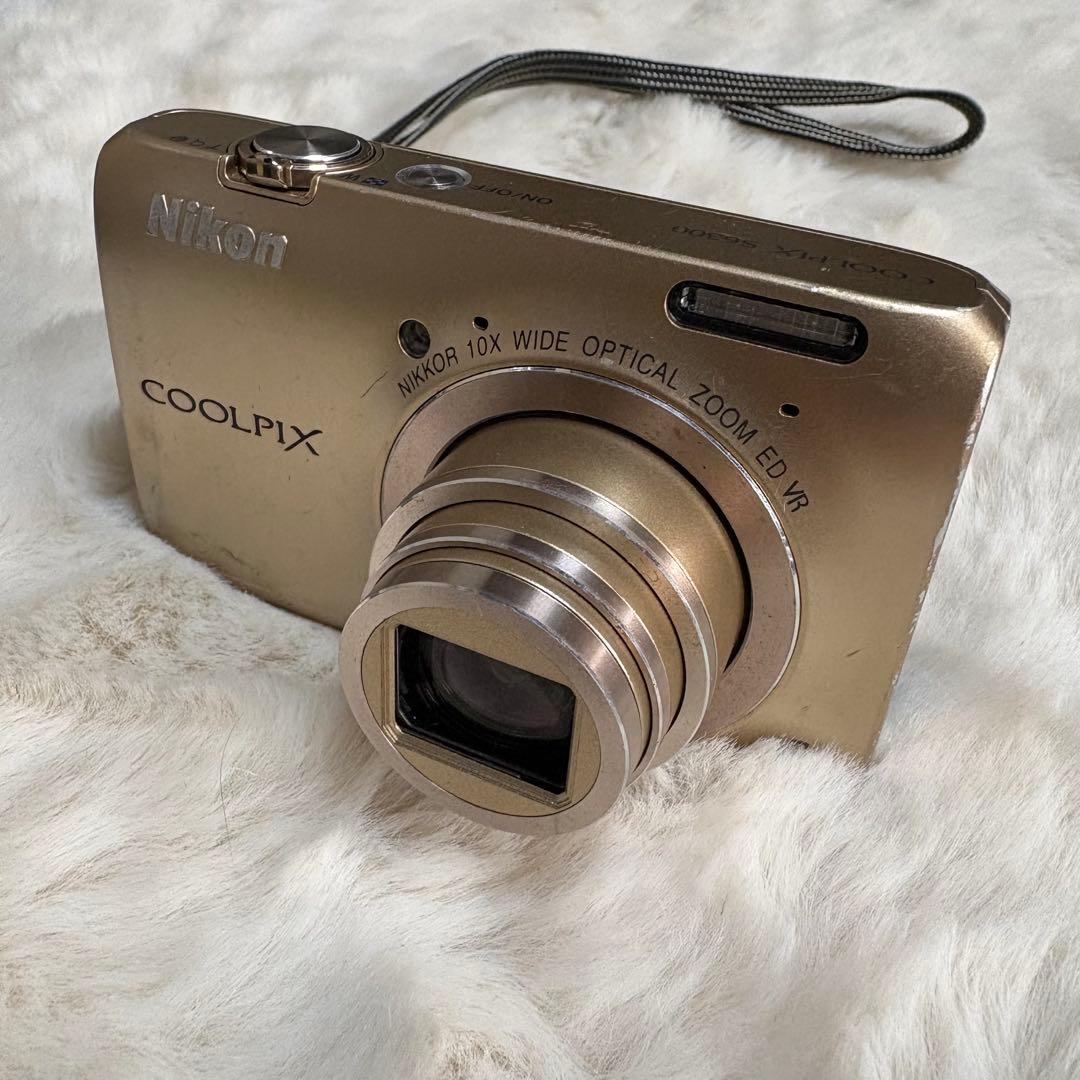 ⭐️Nikon ⭐️ COOLPIX S6300 ゴールド